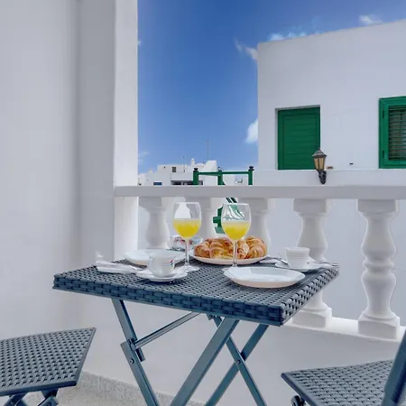 Apartment Casa Suso Y Casa Margarita- Orzola Coastal Retreat By Lvh *