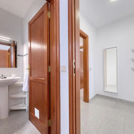 Apartment Casa Suso Y Casa Margarita- Orzola Coastal Retreat By Lvh