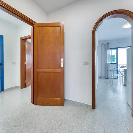 Casa Suso Y Casa Margarita- Orzola Coastal Retreat By Lvh Apartment *