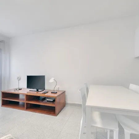 Casa Suso Y Casa Margarita- Orzola Coastal Retreat By Lvh Apartment